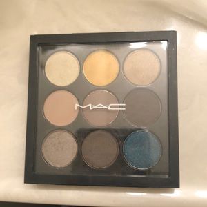 MAC x9 eyeshadow